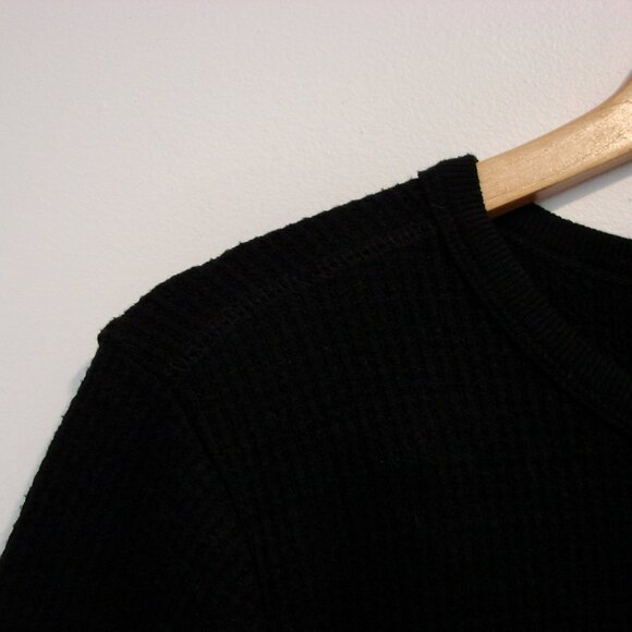 Chaser Black Apres Ski Waffle Thermal Long Sleeve Top Size Medium - Picture 11 of 16